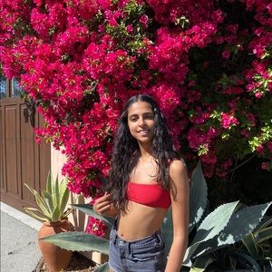 Meet your Posher, Miraya